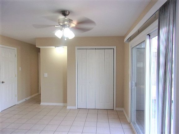 3rd image of 22832 Redwood Dr