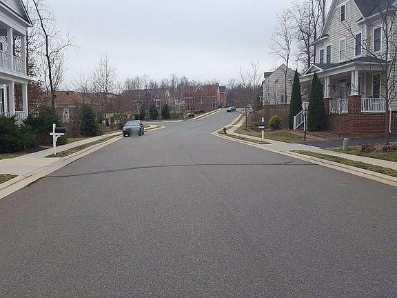 5th image of 22425 Aging Oak Dr