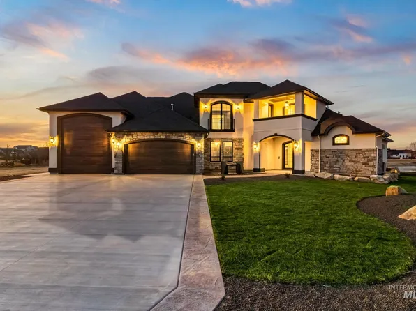 6362 Salmon Falls Ln, Star, ID 83669