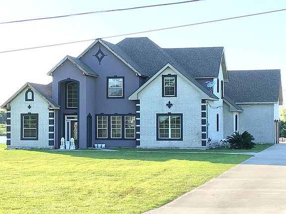 4th image of 2405 E State Highway 46