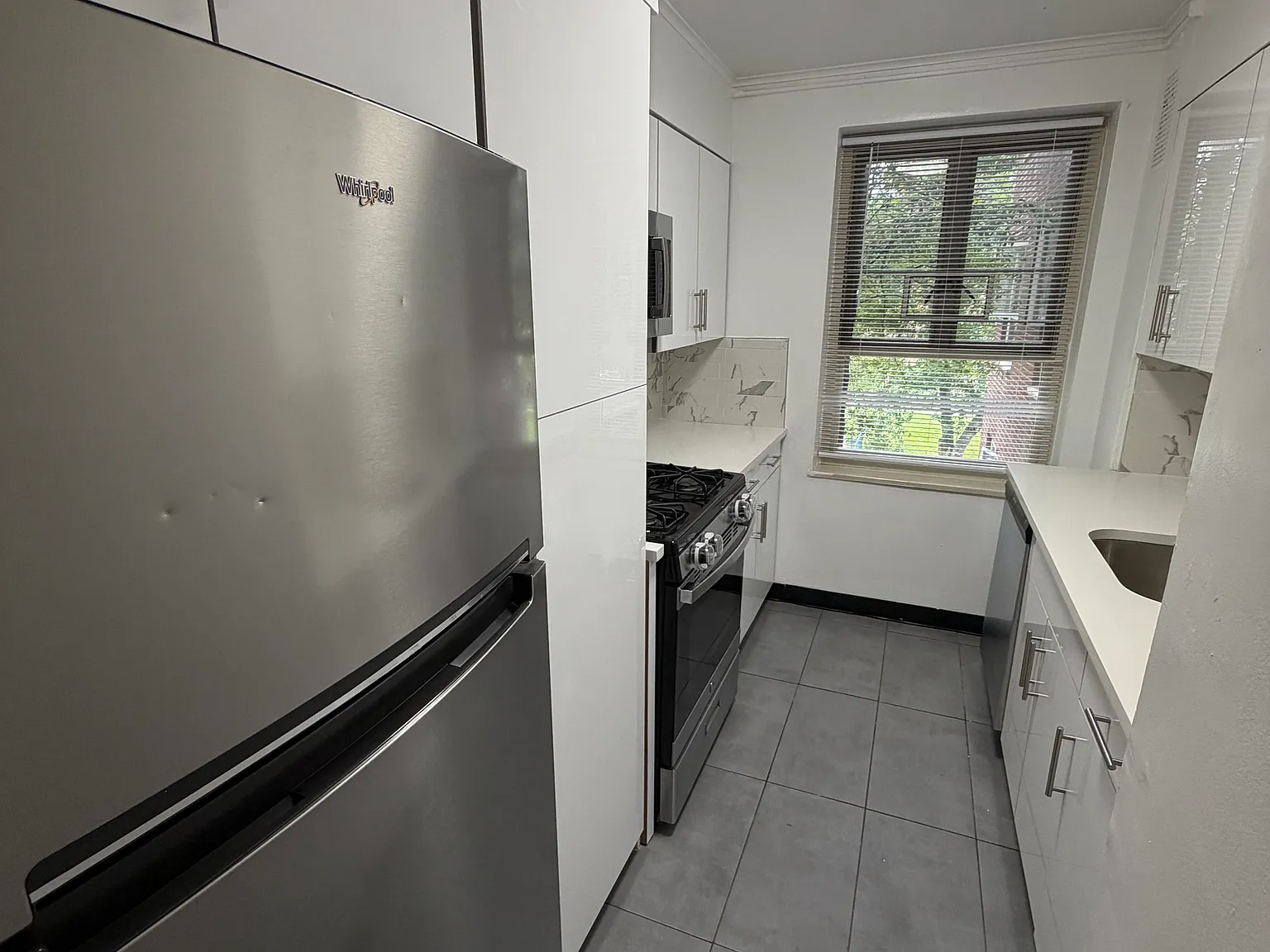 1 bed, $2,450 — Photo 4