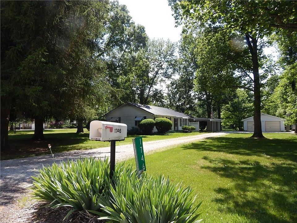 1st image of 1746 N Stop 18