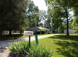 1746 N Stop 18, Terre Haute, IN 47803
