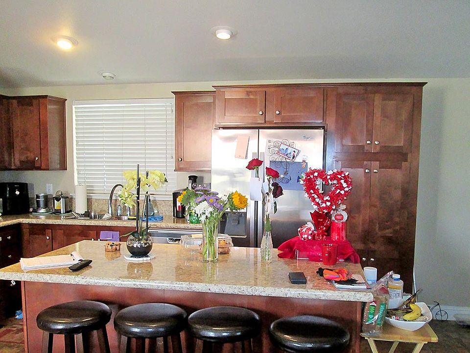 2nd image of 2300 S Lewis St Spc 138