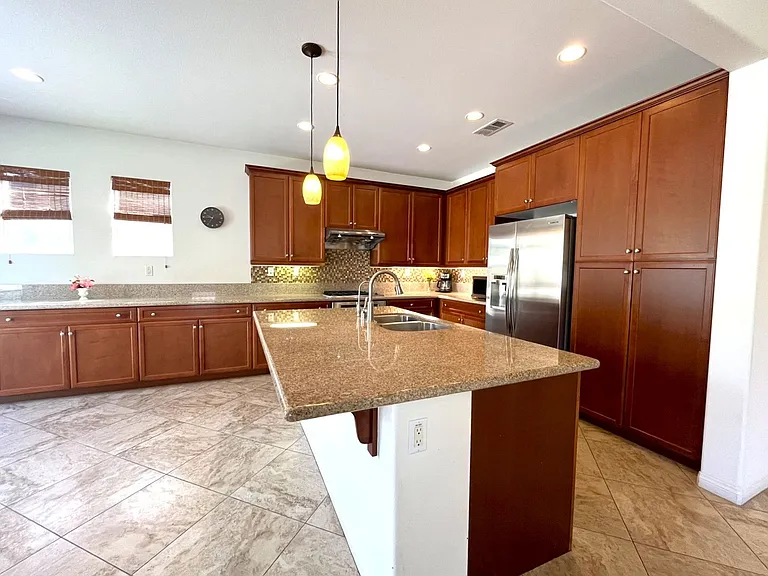 7143 Leighton Dr — Photo 4