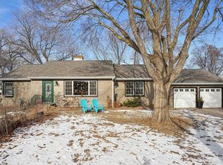 3200 46th Ave N, Robbinsdale, MN 55422