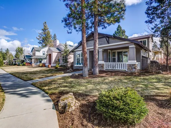 19569 Lost Lake Dr #1, Bend, OR 97702