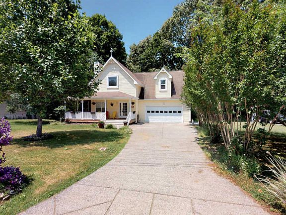 3rd image of 7513 Fairfield Ct