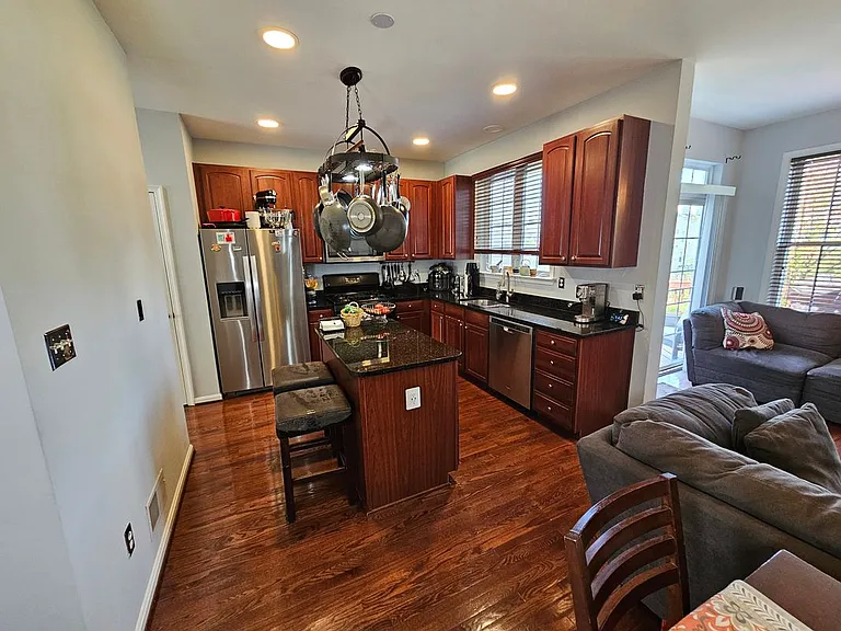 1201 Cambria Ter NE — Photo 12