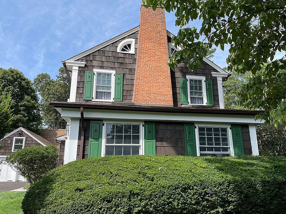 2nd image of 234 Warner Ave