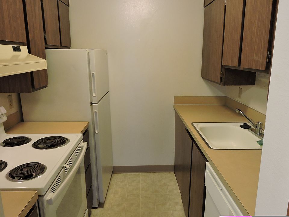 1st image of 5255 15th Ave NE APT 102