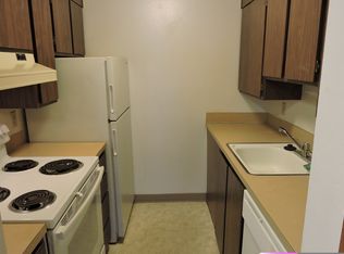 5255 15th Ave NE APT 102, Seattle, WA 98105