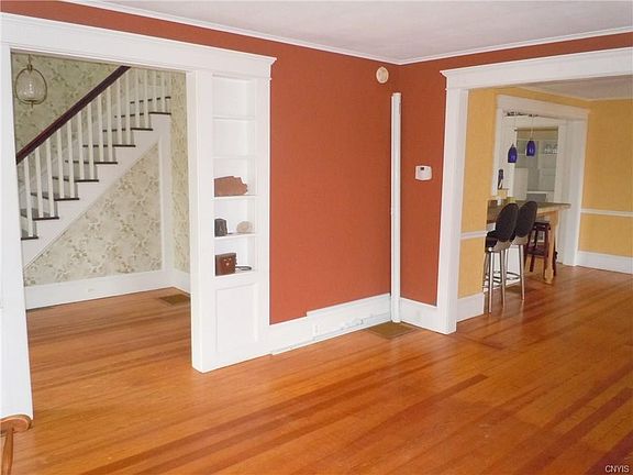 3rd image of 38 South St
