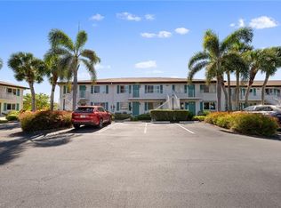 185 Penny Ln APT 4, Naples, FL 34112