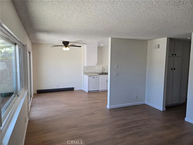 7040 Auburn Way — Photo 2