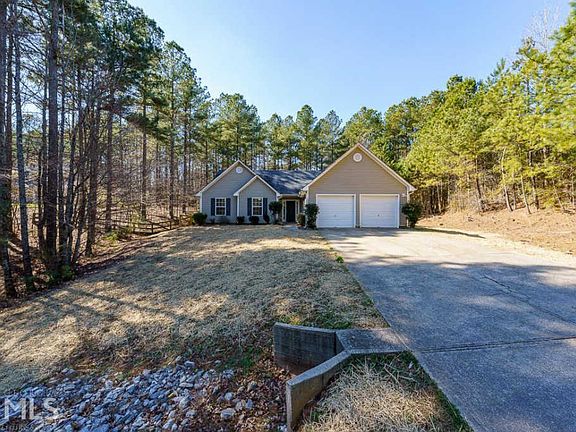 2nd image of 243 Pine Tree Dr