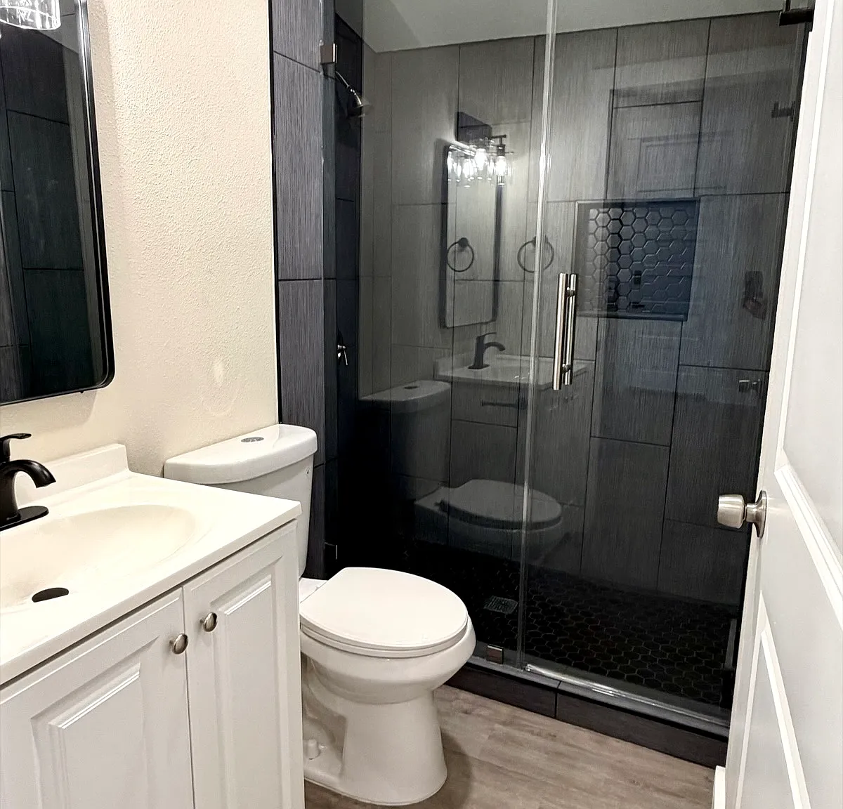 Studio, 400 sqft, $900 — Photo 4
