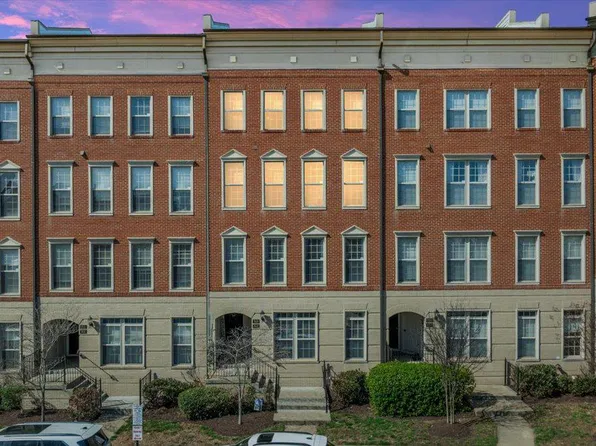 7828 Cedar Branch Dr, Gainesville, VA 20155