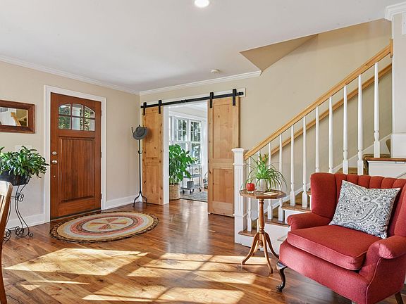 5th image of 2938 Northview Rd