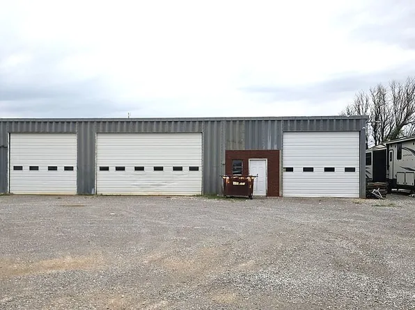 33-21 N 13th Ave #W, Fairview, OK 73737