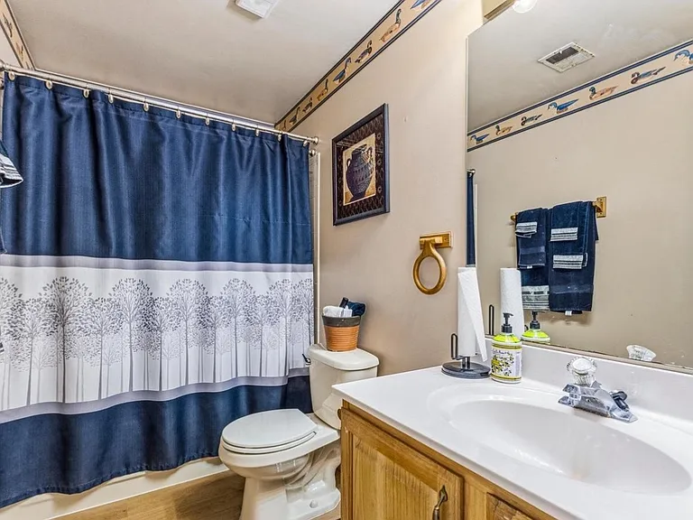 2764 Winston Ct — Photo 3