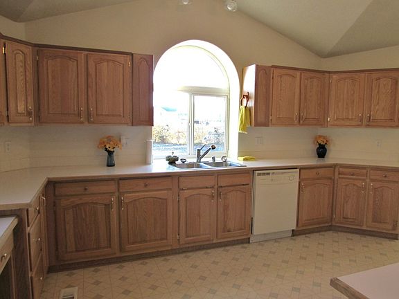 3rd image of 1205 Road E.9 NE
