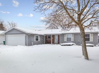 1034 Conrad Ct, Elk Grove Village, IL 60007