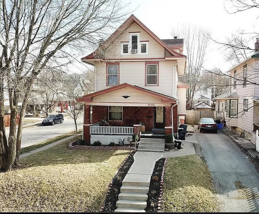 1st image of 1401 W 40th St