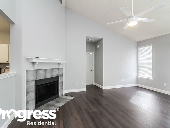 5th image of 1162 Hemlock Dr