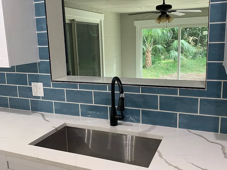 3705 SW 6th Pl — Photo 8