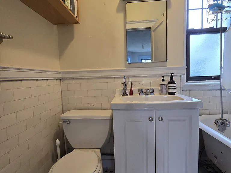 1560 Commonwealth Ave #8 — Photo 8