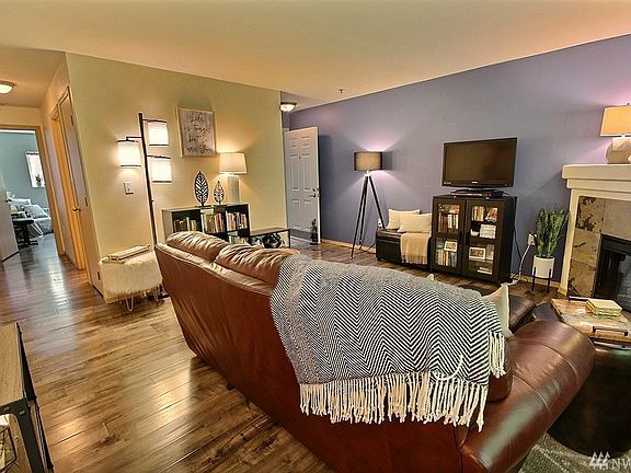 5th image of 715 Harrington Pl SE Unit 1140