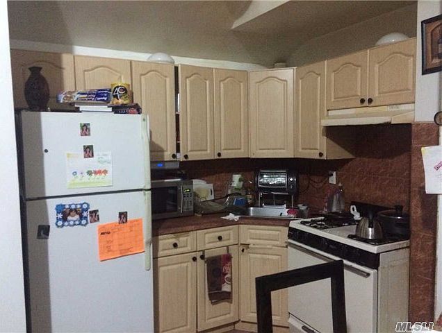 1st image of 8731 Kingston Pl