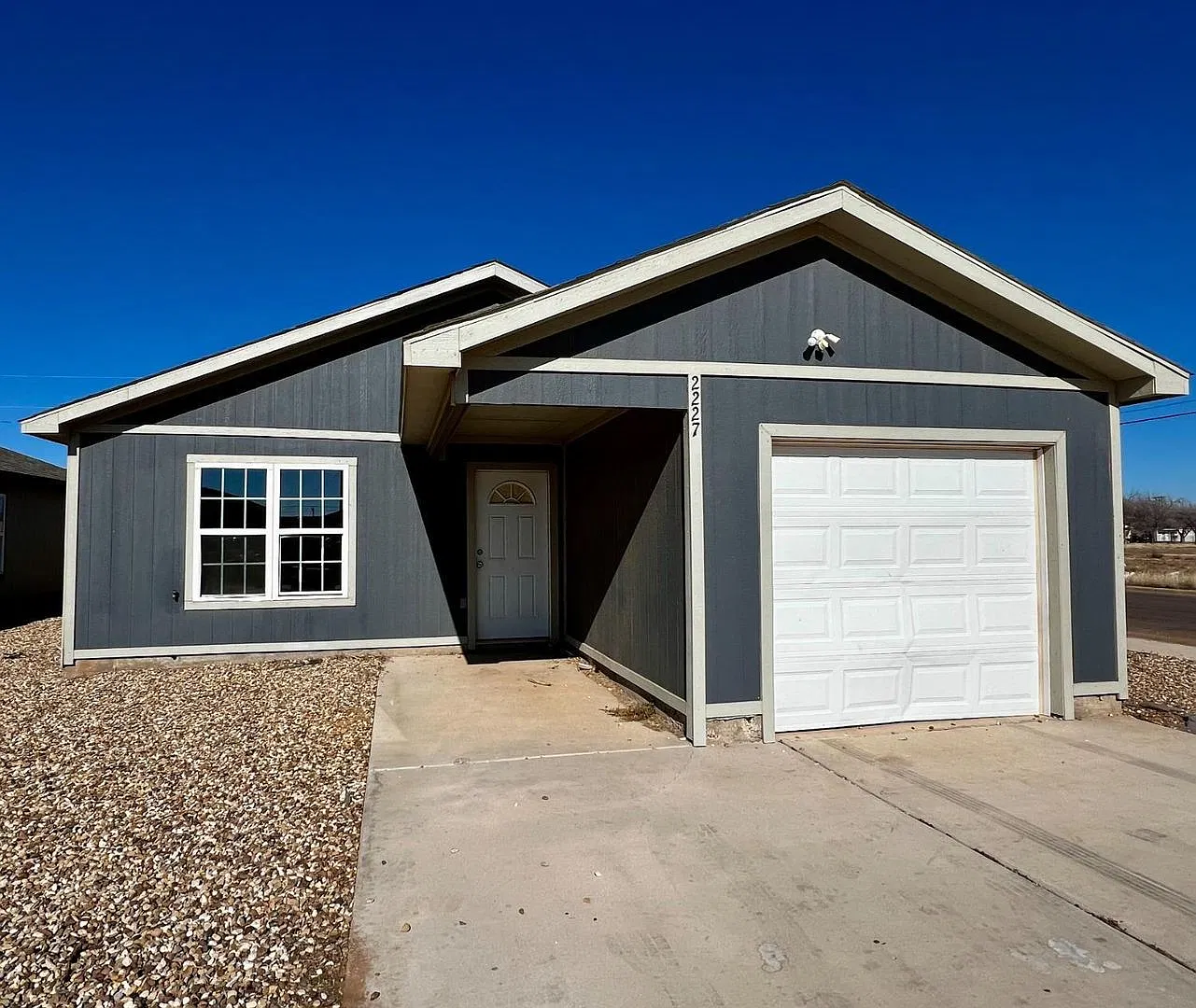 Charming 3-Bedroom, 2-Bathroom Home in Northeast Lubbock — Photo 1
