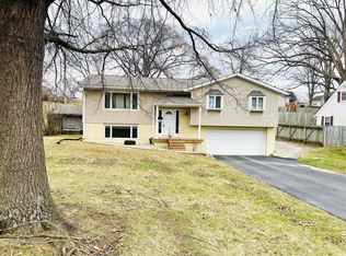 1220 Oak Mnr, Bedford, IN