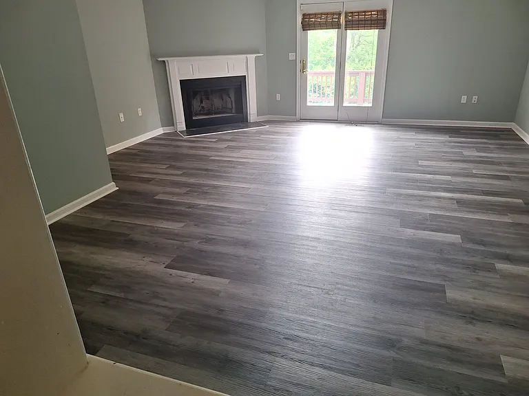 2051C Raleigh Rd — Photo 2