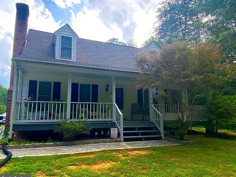 1st image of 876 Jackson Rd