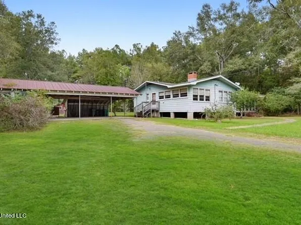 16247 Highway 603, Kiln, MS 39556