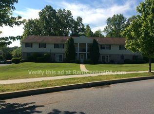 1050 Peggy Dr APT 1, Hummelstown, PA 17036