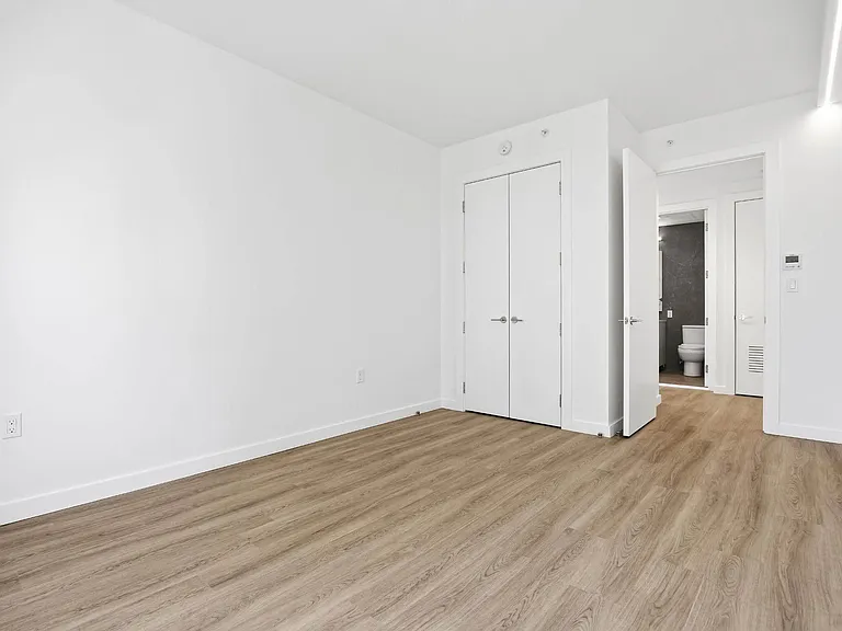 100 Sullivan Pl #601 — Photo 12