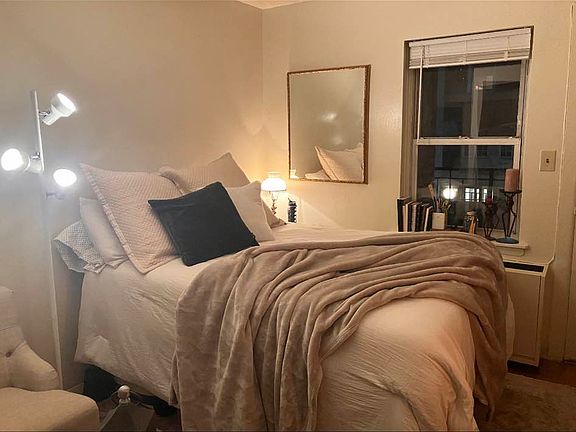 3rd image of 239 E 84th St APT 2F