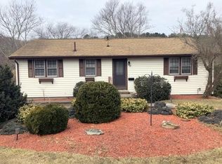 28 Riverside Dr, Kingston, MA 02364