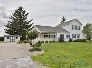 358 Lake Shore Dr, Ottawa, OH 45875