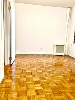 Rented by New York Residence | media 6