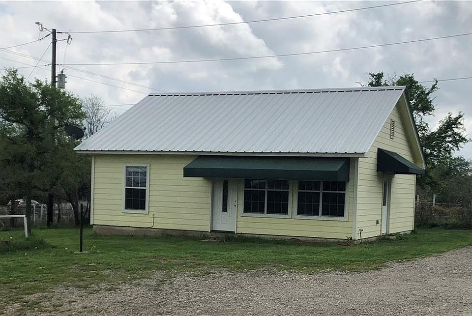 1st image of 1229 N Fm 1626 #C