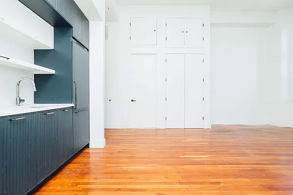 Rented by Nooklyn NYC LLC | media 58