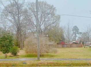 229 E Ashley St, Atmore, AL 36502