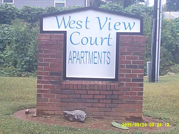 1324 7th Ave SW #1324, Hickory, NC 28602