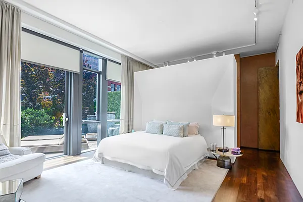 Rented by AA Management | media 7