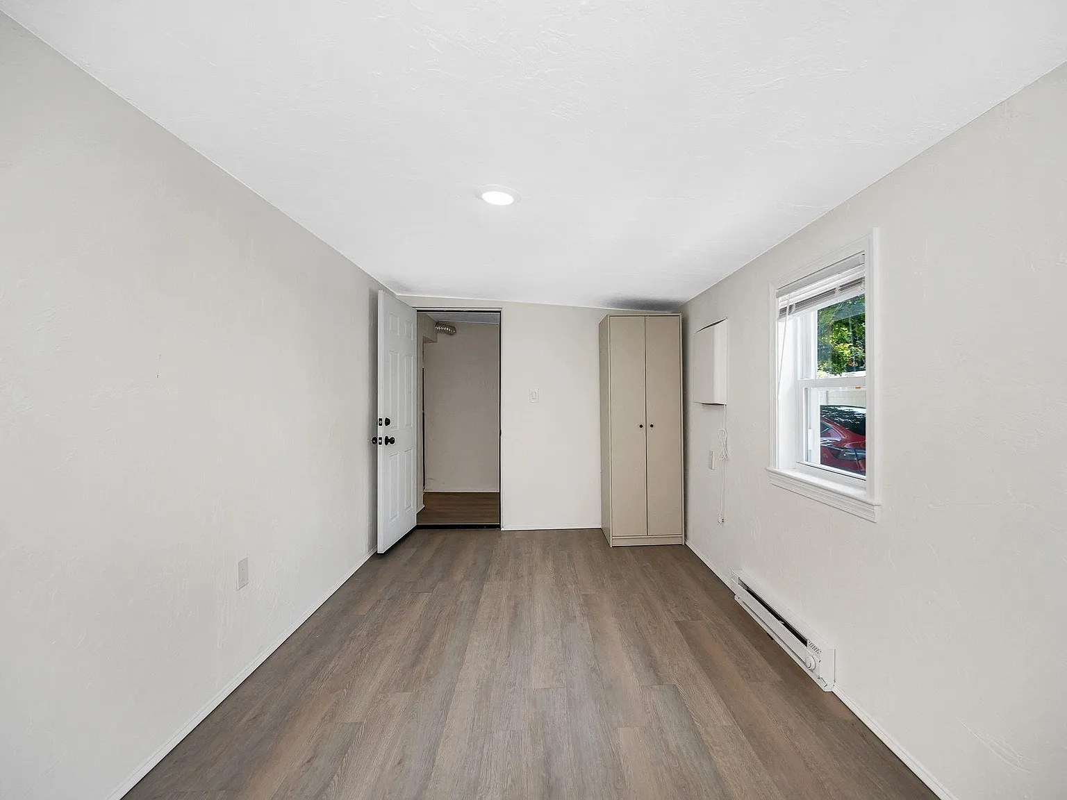 2 bed, 1100 sqft, $2,700 — Photo 2